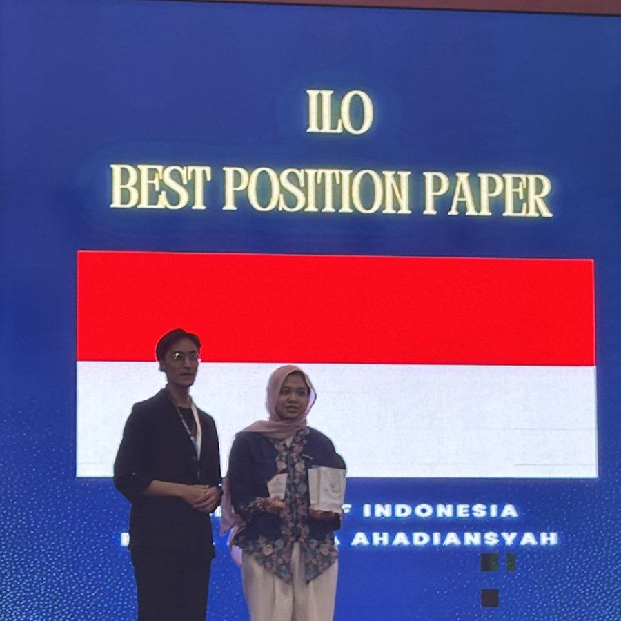 kayzur 🍎 tweet media