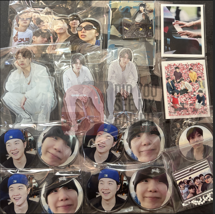 diduseemybagph's tweet photo. GO 552 - BTS Acylics (Batch 30)
GO has safely arrived!
@cuten1cs @mysmilingangel1 @charyao @chibijungkook @gelaphoria
Pls DM me if you did not receive a shipping email yet :)
Thank you very much for your support and patience!๐
#PHBagCheck
#PHWhatsInMyBag https://t.co/rviguGtfzB