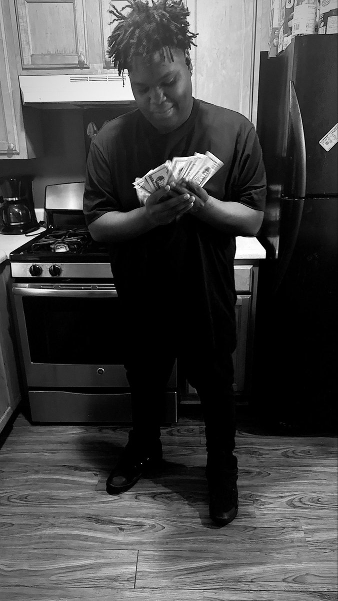 quan tweet media