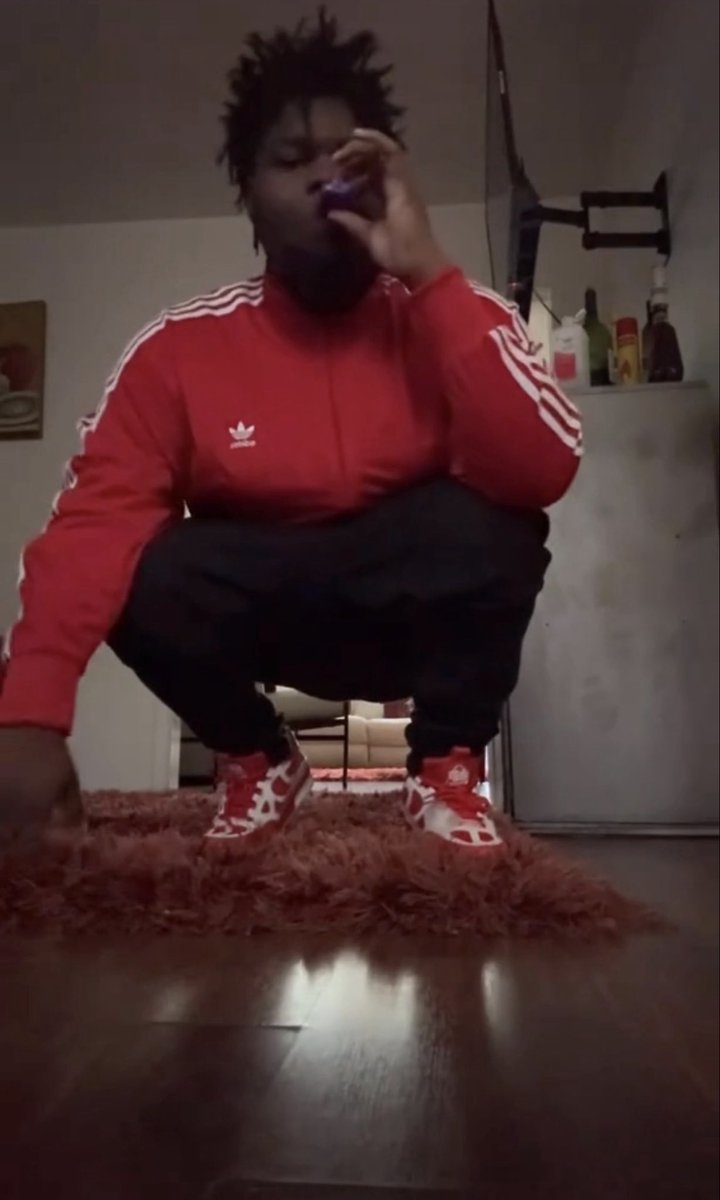 quan tweet media