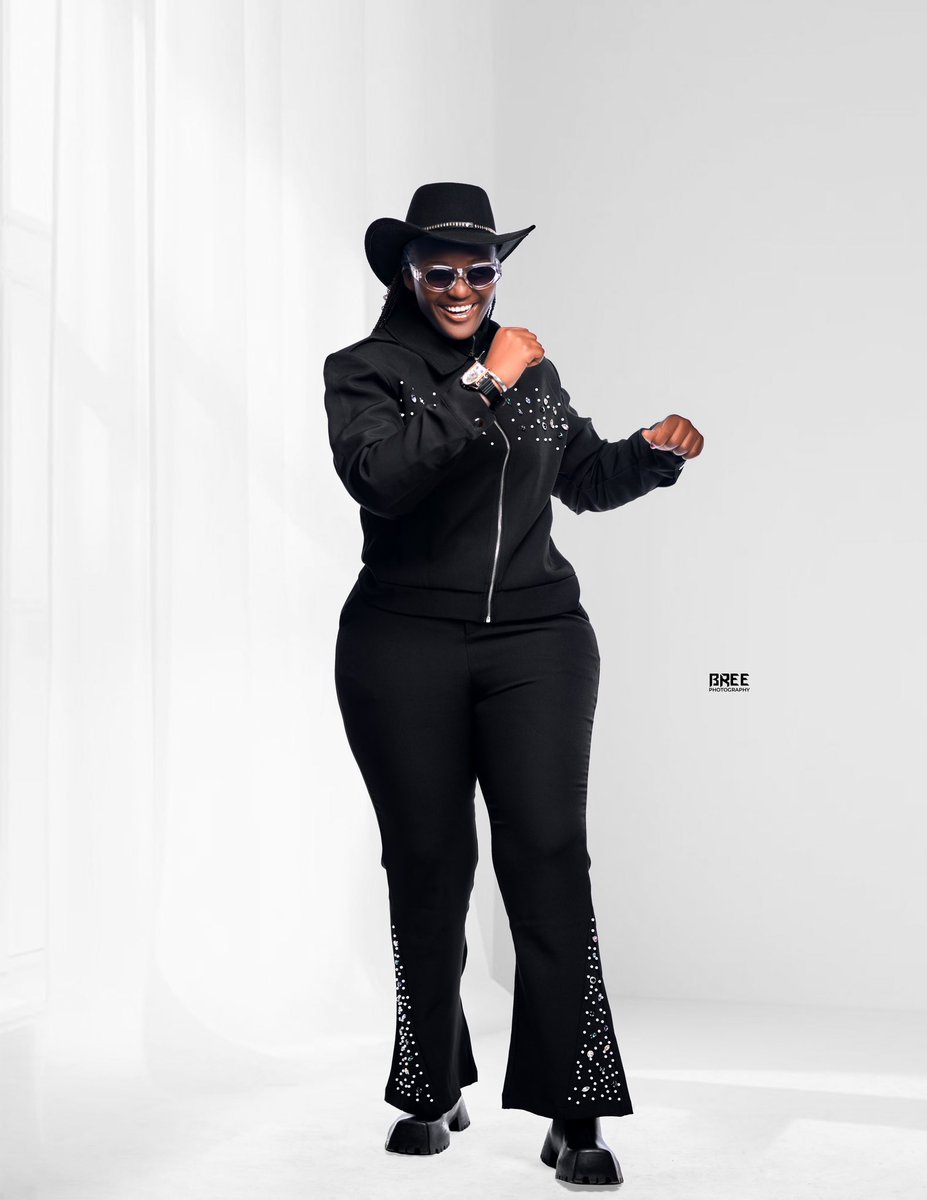 Dorabae19's tweet image. Happy birthday 🎈 to me 😌😌