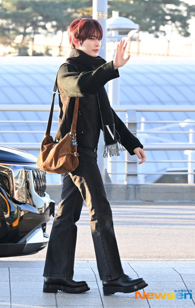 今日の𝑺𝑻𝒀𝑳𝑬ほんまに𝑳‌𝑶‌𝑽‌𝑬
ちゃんとスワロフスキーの🧸付けてるし