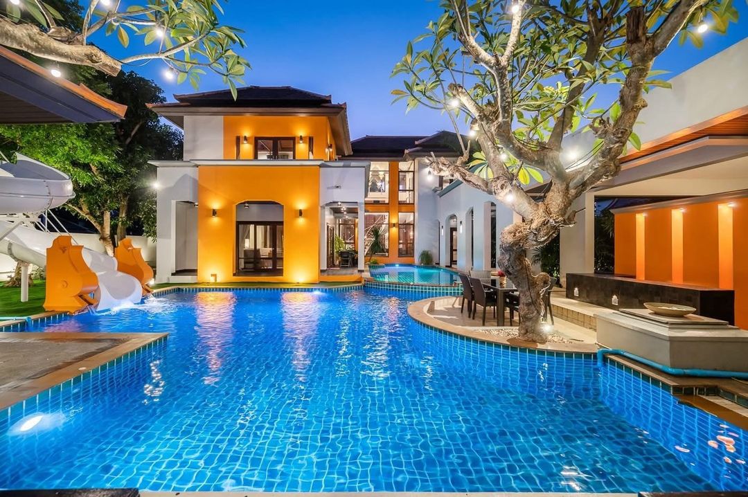OrgResort's tweet photo. DD2921
บรรยากาศไทยแท้ เงียบสงบ ผ่อนคลาย เหมือนมาเที่ยวบ้านพักตากอากาศ ครบทุกฟังก์ชันทันสมัย
4️⃣ห้องนอน 4️⃣ห้องน้ำ
🚩โลเคชั่น ตรงข้ามหาดพัทยาใต้ ห่างทะเล 7.7 กม.
👩‍❤️‍💋‍👨รองรับ 16-25 ท่าน
➡️คนเกินเสริมท่านละ 500/คืน
💸ประกันความเสียหาย 5,000 บาท
https://t.co/uUewMlZyOp https://t.co/9EWJYsBFvw