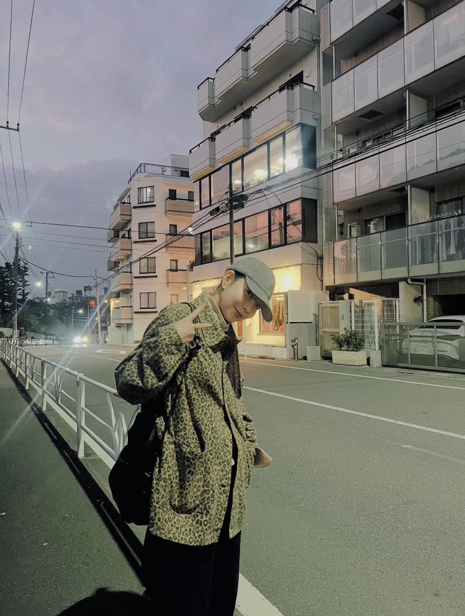 urmyexception_B's tweet image. 우리보아 이렇게 잘 다니고 많이 배우고 즐겁고 신선한 시간 보냈다고 직접 말하니까 더 감동이쟈냐..