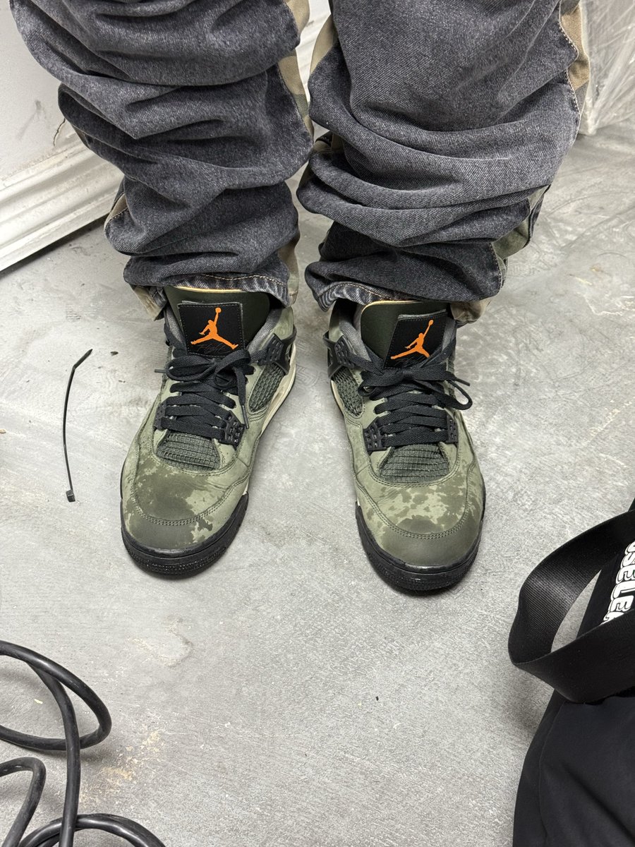 Homie trippin but he’s wearing them at least 😂😭