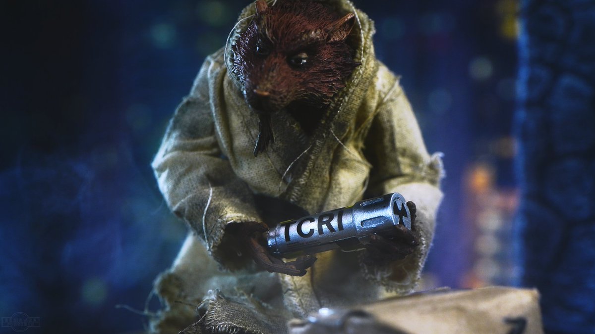 chrismacpresent's tweet image. “Answers, long veiled by a shadow… until now.”

Homage to TMNT II: Secret of the Ooze — Splinter revealing the truth behind the mutagen.

📷 Chris Mac
🐢 NECA TMNT Splinter

#TMNT #Splinter #SecretOfTheOoze #NECAToys #ToyPhotography #ActionFigures #ChrisMacPresents #Nostalgia