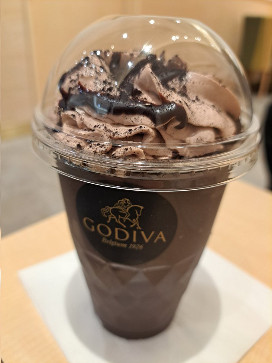ショコリキサー様 今日から発売！早速飲んだ新作ショコリキサー@GODIVA | 紅子の