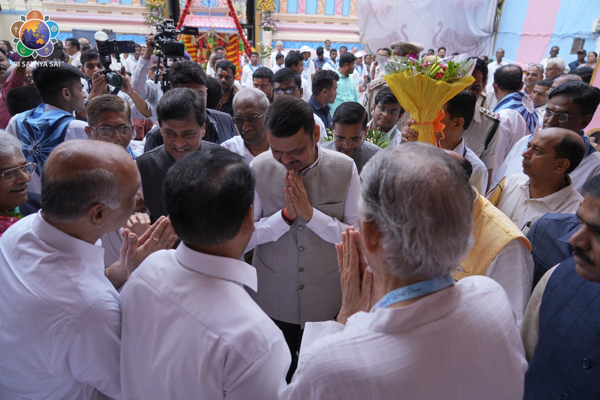 Mr Devendra Fadnavis (Hon'ble Chief Minister of Maharashtra) &amp; visits Prasanthi Nilayam, Puttaparthi.

<a href="/Dev_Fadnavis/">Devendra Fadnavis</a> 

#100YearsofSriSathyaSai
#SriSathyaSaiBirthday100
#SriSathyaSaiCentenaryCelebrations
#CentenaryCelebrationsOfSriSathyaSai