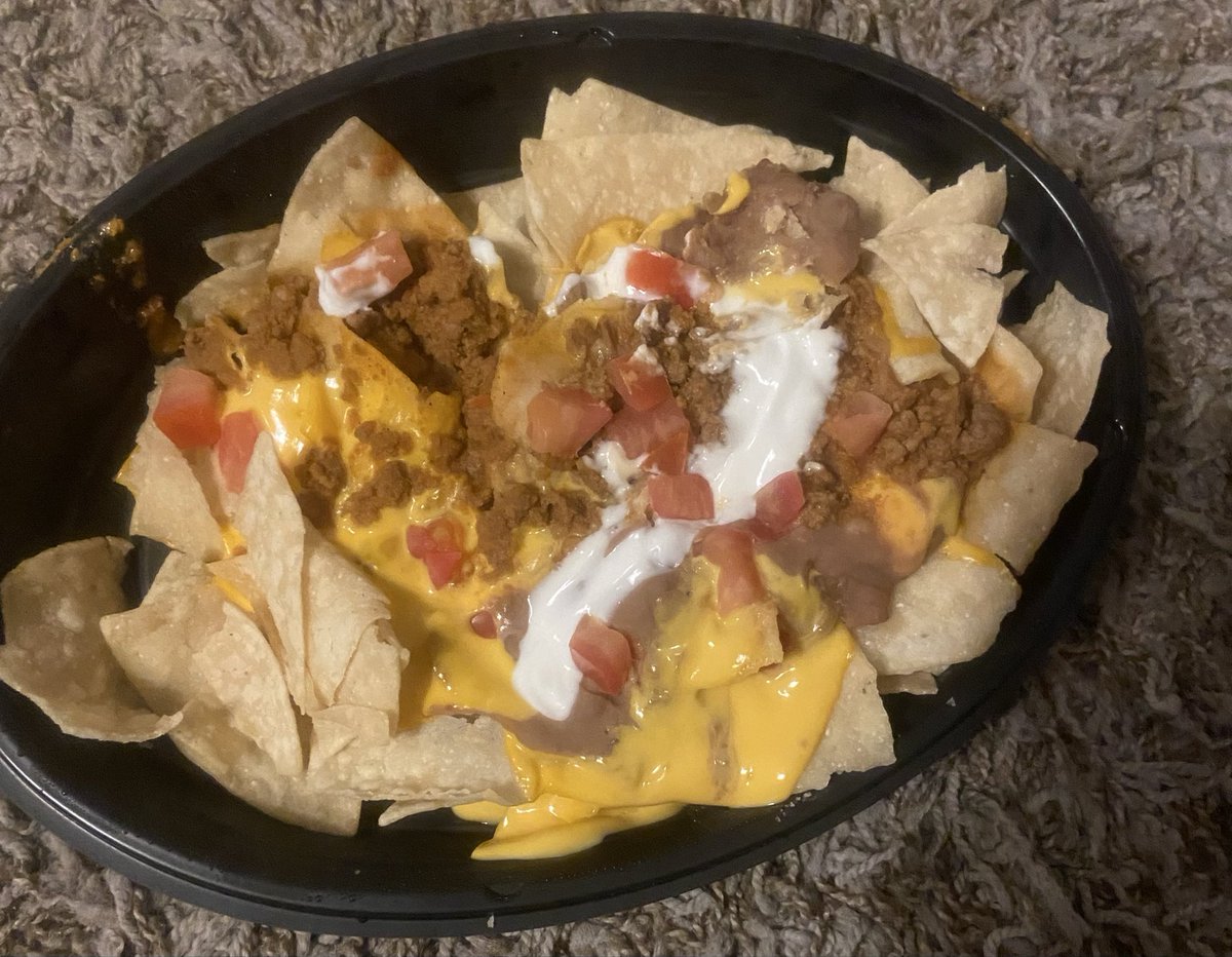 Hey <a href="/tacobell/">Taco Bell</a> this is extra nacho cheese? I paid $7 for this!!
Not a fan anymore 😔