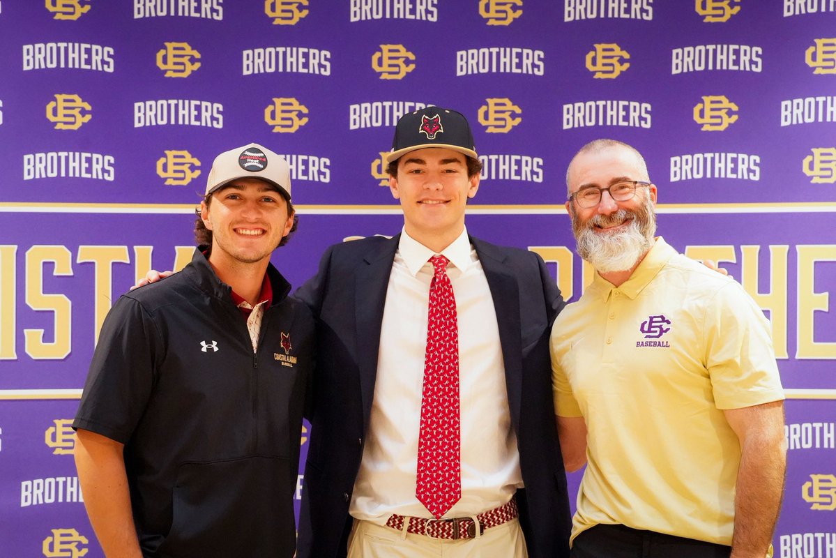 Scotty_staff's tweet image. Signed! Very grateful for my coaches, teammates, teachers, friends, and family! @CBHSMemphis @CoyoteSouthBSB @CBHSAthletics @CBHSBaseball @PRU334 @kschmidt_22 @JMotte30 @Pchap_Kares @KaresSportsMGMT