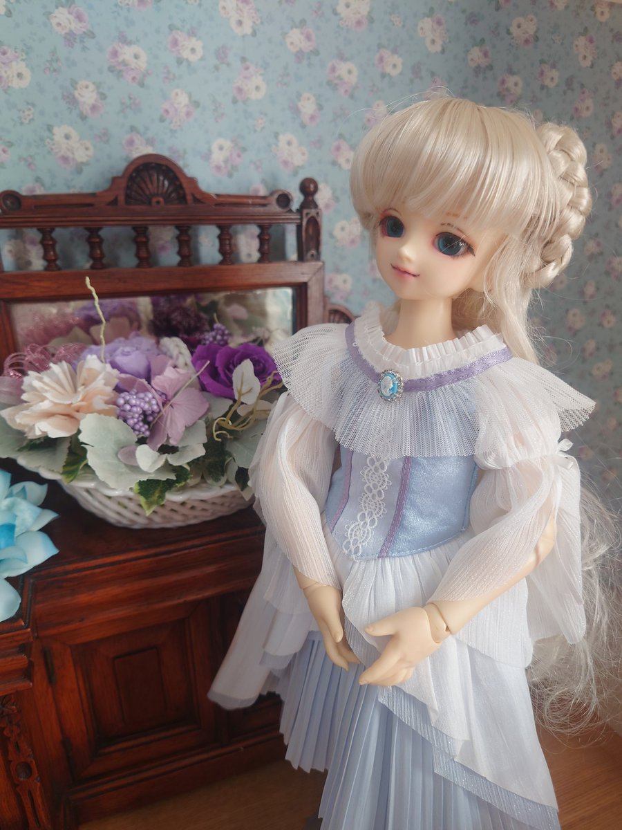 拗らせウェット、髪の毛は生えてるものという認識なのであんまりウィッグ変えたり出来ないんだけど試しに変えてみたらKawaii〜〜〜〜〜！！！