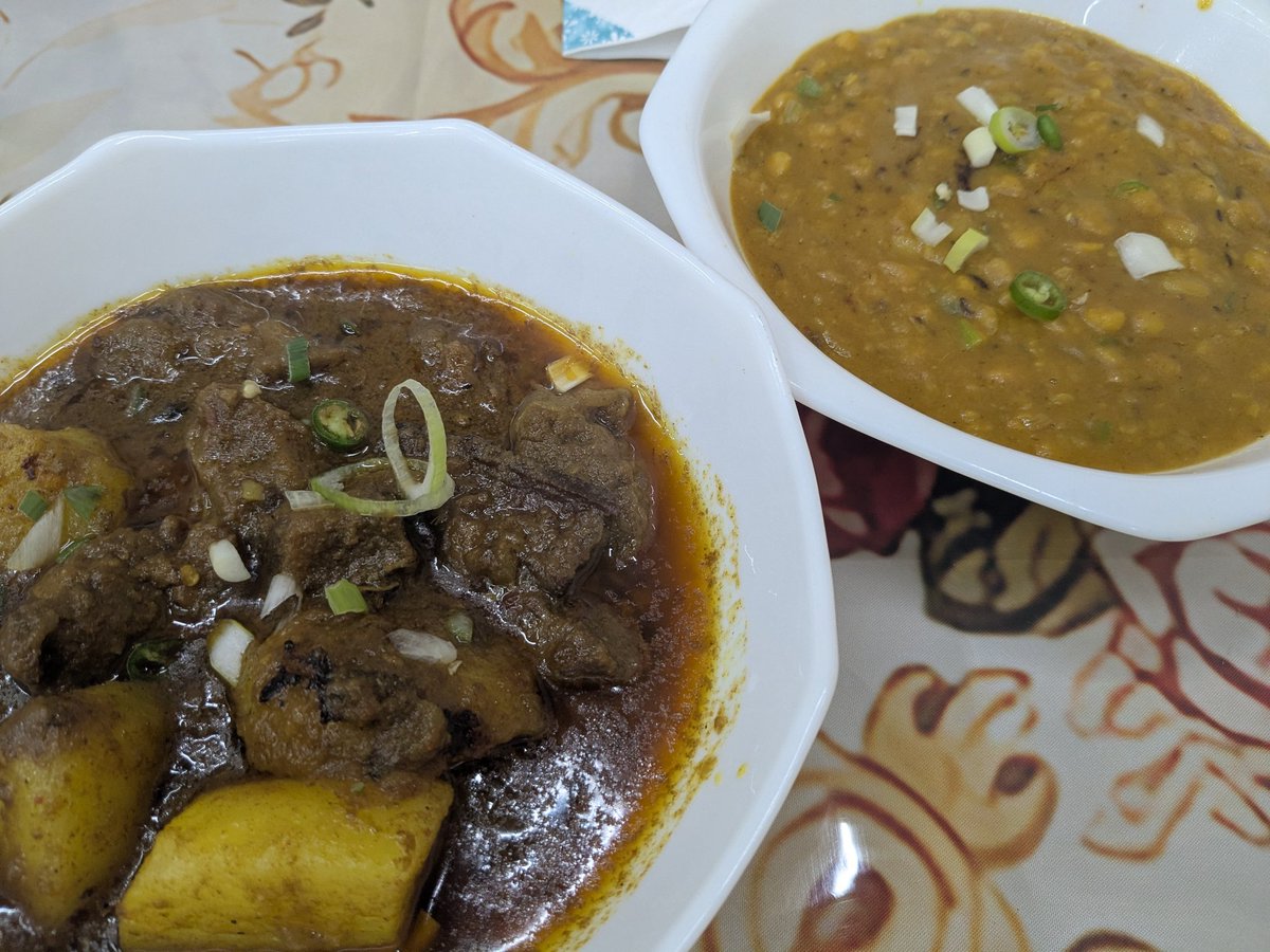 白井市 ラッキービリヤニハウス。アルゴーシュととダルフライ。美味しいのはもちろんなんだけど、とにかく安い。意味の分からない安さ。