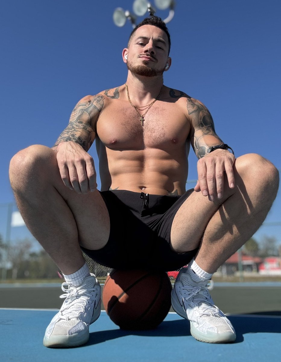 MASTERS_PROMOS's tweet image. ⚡⚡ CASHMASTER OF THE DAY ⚡⚡ @FindomShawn 🇺🇸

#FinDom #Alpha #Master #CashMaster