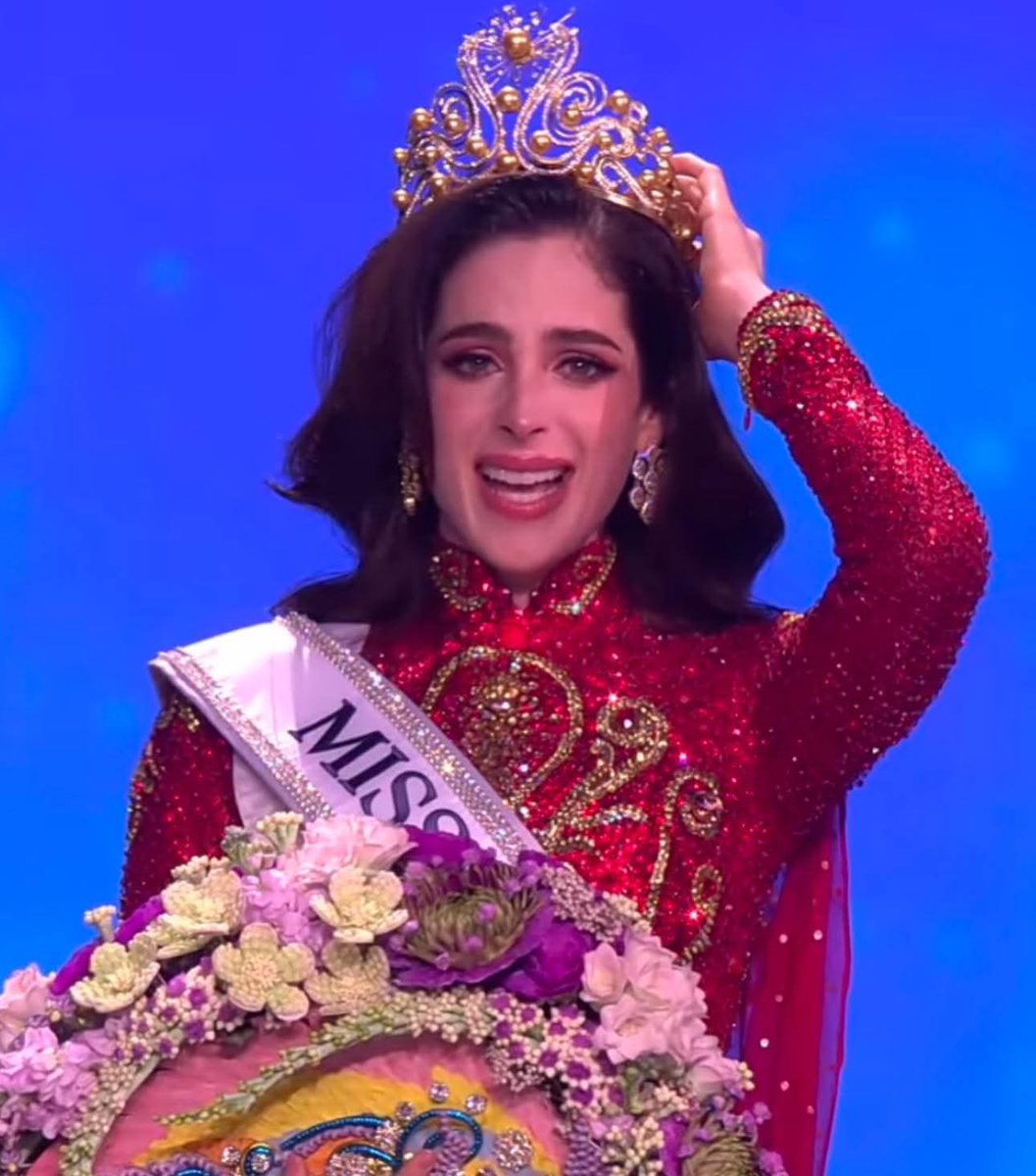 Queda inaugurado el maratón Fatima-Reyes

#FatimaBosch 
#MissUniverse