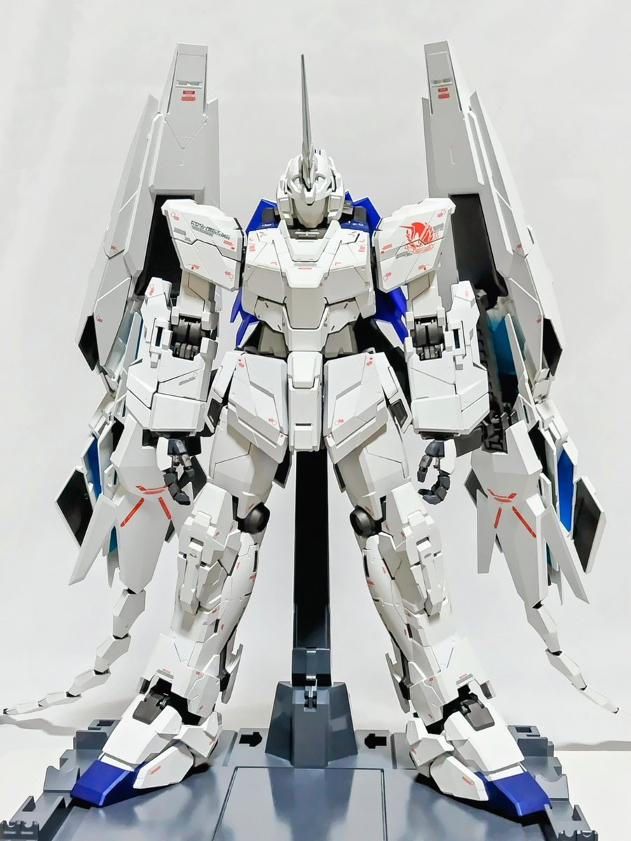 黙って真正面をはる