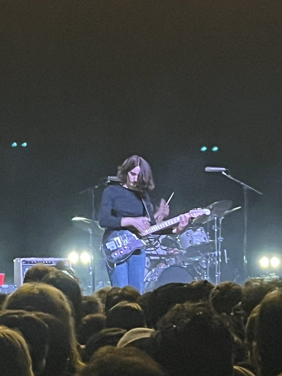 OffRare's tweet image. Geese and racing mount pleasant oh joyous day (bad photo of cameron stupid iPhone)