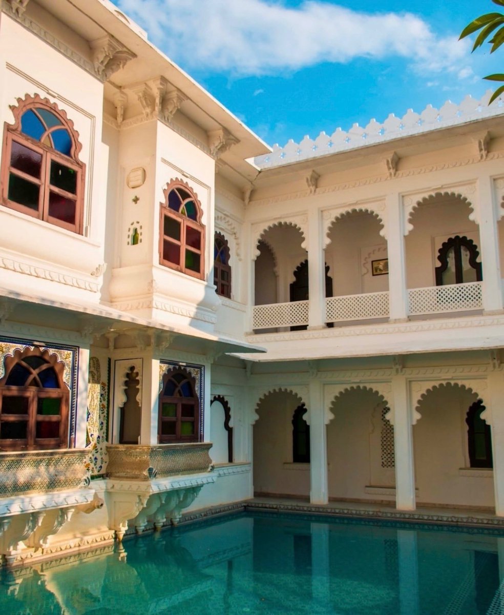 limitedmahesh's tweet image. Know your truth which is your essence. Now is not the time for elation procrastination or living in illusion, eradicate your ignorance.
Become a medium to spread Truth
Love Karm and Light.