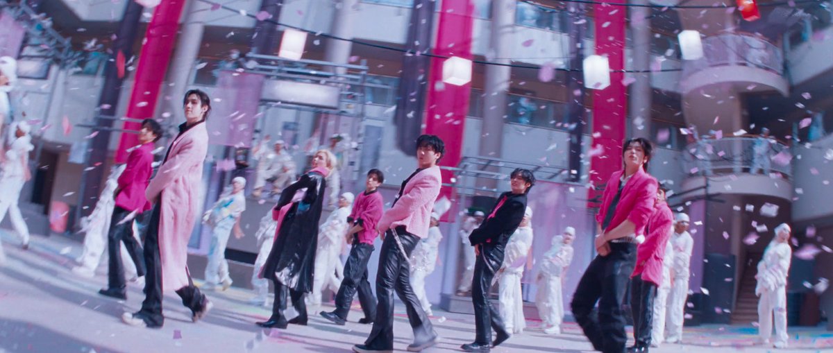 skzshots's tweet photo. "Do It" M/V https://t.co/dXgFGQLqyL