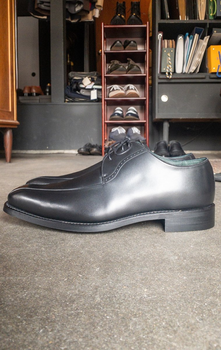 Fibonacci_JP's tweet image. newsを更新しました！

流れモカ
fibonacci.tokyo.jp/?p=15149

#墨田区 #鐘ヶ淵 #フィボナッチ紳士洋品店 #革靴 #オーダーシューズ #流れモカ #スワールモカ