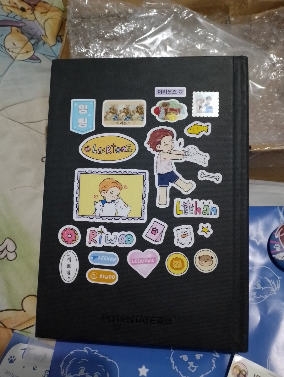 bigfan_of_sky's tweet image. Paket gemay nya udah nyampe uhuuyyy 😆👏🏻 ada kayaknya 2 jam aku mengagumi barang barang imut ini 😂 makasih ya gais lup lup 🫶🏻💕

@sunriseemioo @riwootiful_ @kieriwoo @leemoondaee @eunhwisan @faleshachaaya 
#pawfectmatch #leerionz