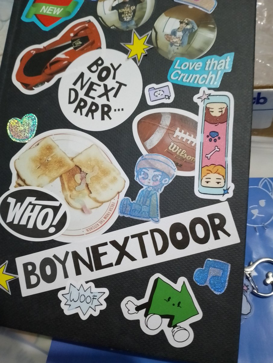 bigfan_of_sky's tweet image. Paket gemay nya udah nyampe uhuuyyy 😆👏🏻 ada kayaknya 2 jam aku mengagumi barang barang imut ini 😂 makasih ya gais lup lup 🫶🏻💕

@sunriseemioo @riwootiful_ @kieriwoo @leemoondaee @eunhwisan @faleshachaaya 
#pawfectmatch #leerionz