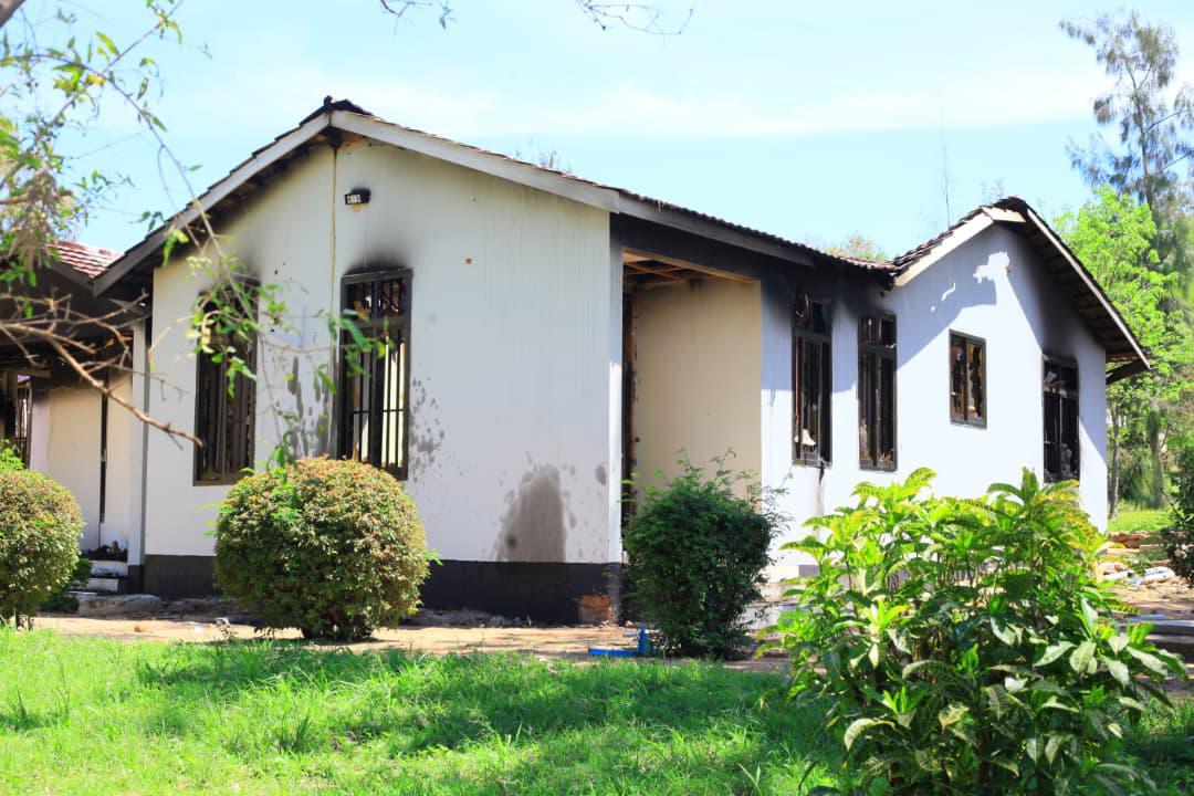 viosam18's tweet image. What we witnessed in Tanzania recently is deliberate chaos, not protest. Looting, arson, and attacks on citizens cannot be tolerated. Tanzania Stands for Peace #ViolenceIsNotProtest