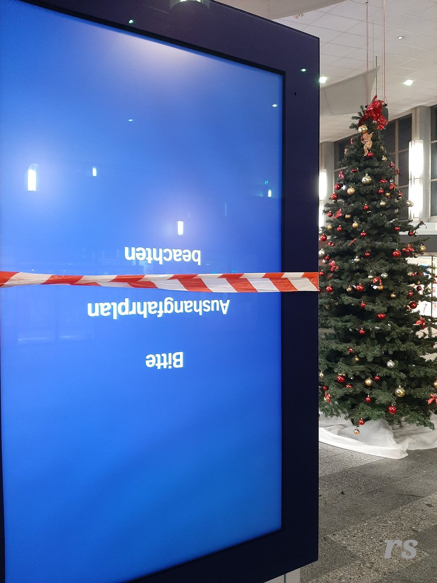 .
Das Weihnachtsgeschenk der Deutschen Bahn. ... War aber auch schon letztes Weihnachten so.
.
<a href="/DBRegio_BB/">DB Regio Berlin-Brandenburg</a> 
<a href="/DB_Bahn/">Deutsche Bahn Personenverkehr</a> 
<a href="/DB_Presse/">Deutsche Bahn AG</a>