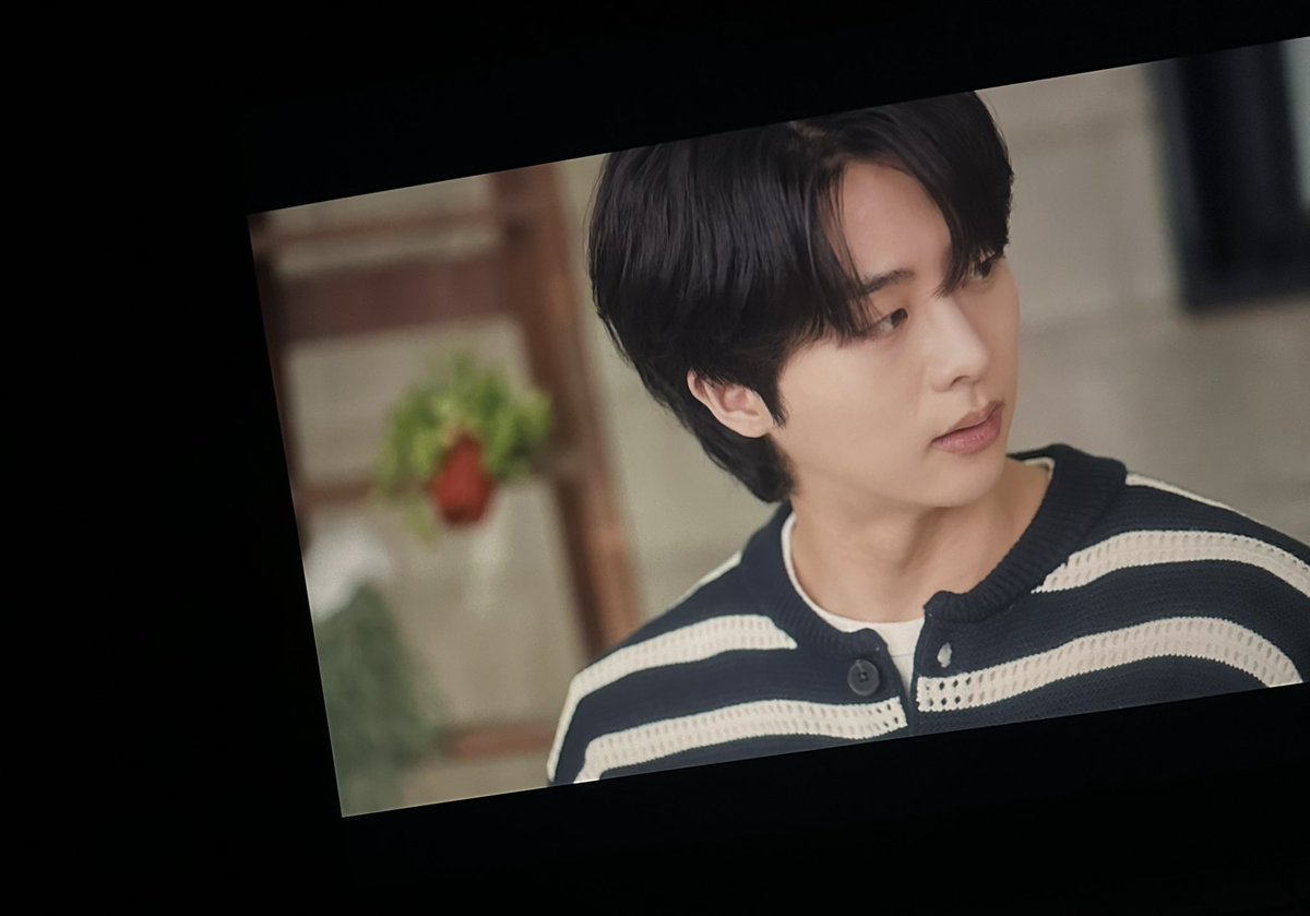 joacodebts's tweet image. seokjin de temu