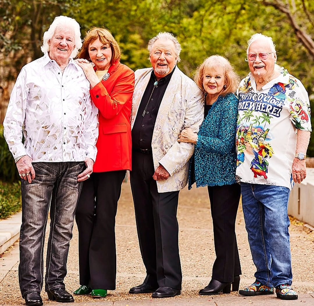 LittlePattieAu's tweet photo. FINAL GOOD OLD DAYS OF ROCK N' ROLL SHOWS... Esk Qld (Somerset Civic Theatre) on 6th December &amp; Tweed Heads (Twin Towns Club) on 7th December with Jade Hurley, Dinah Lee, Lucky Starr, Little Pattie &amp; Digger Revell. Book now via the venue's websites 🎵 https://t.co/pgRNbRtyuY