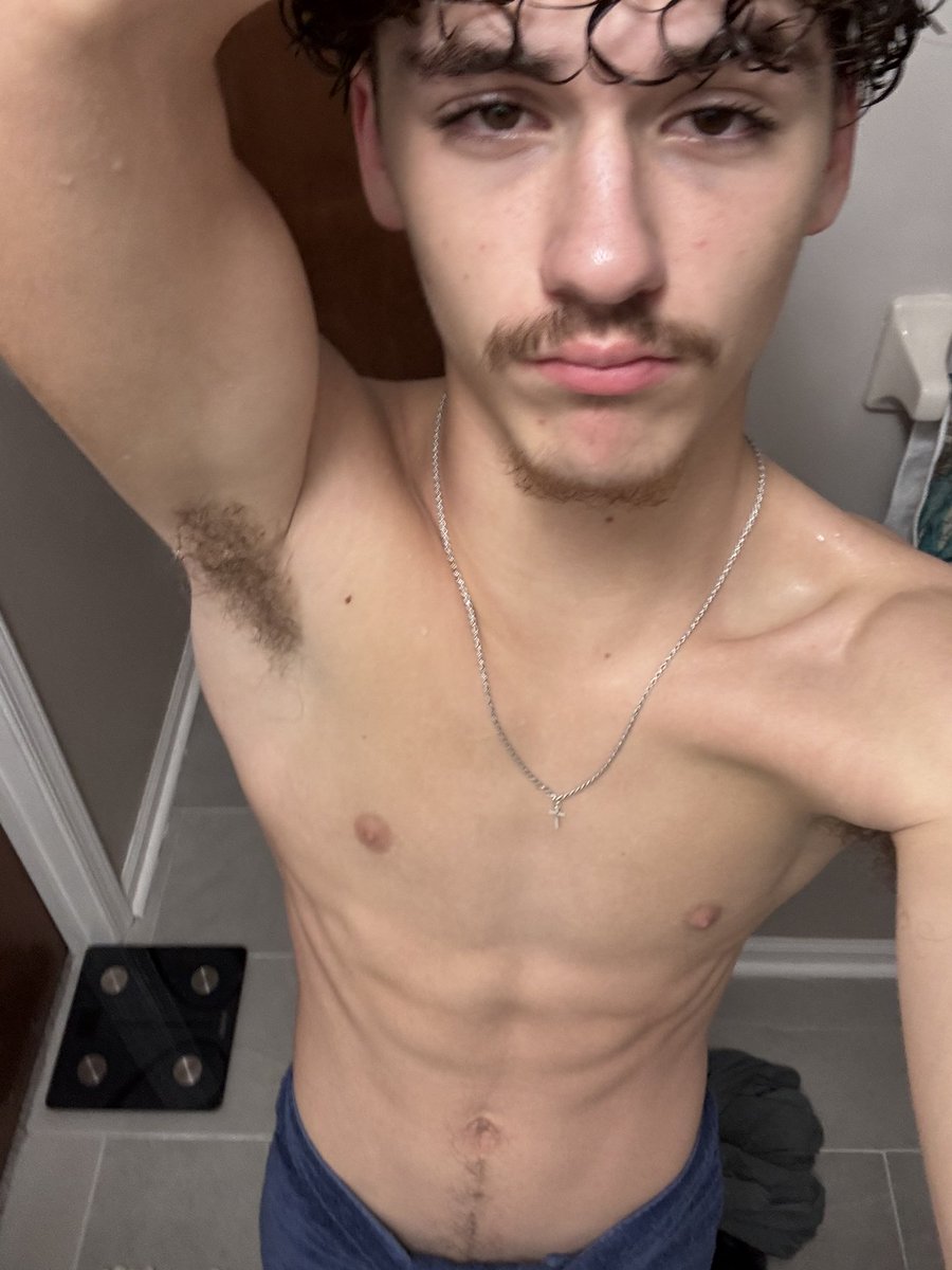 F@g tax friday has begun😈
Im going to sleep but start the day off right and send a tribute🐷