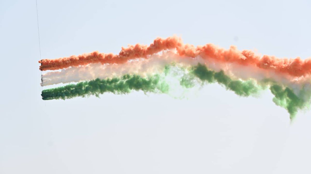 They stand so we can sleep.
Happy Diamond Jubilee, BSF! 🇮🇳
#BSF #IndiasFirstLineOfDefence #BSFDiamondJubilee #BSFAt61 #BSF_सर्वदा_सतर्क