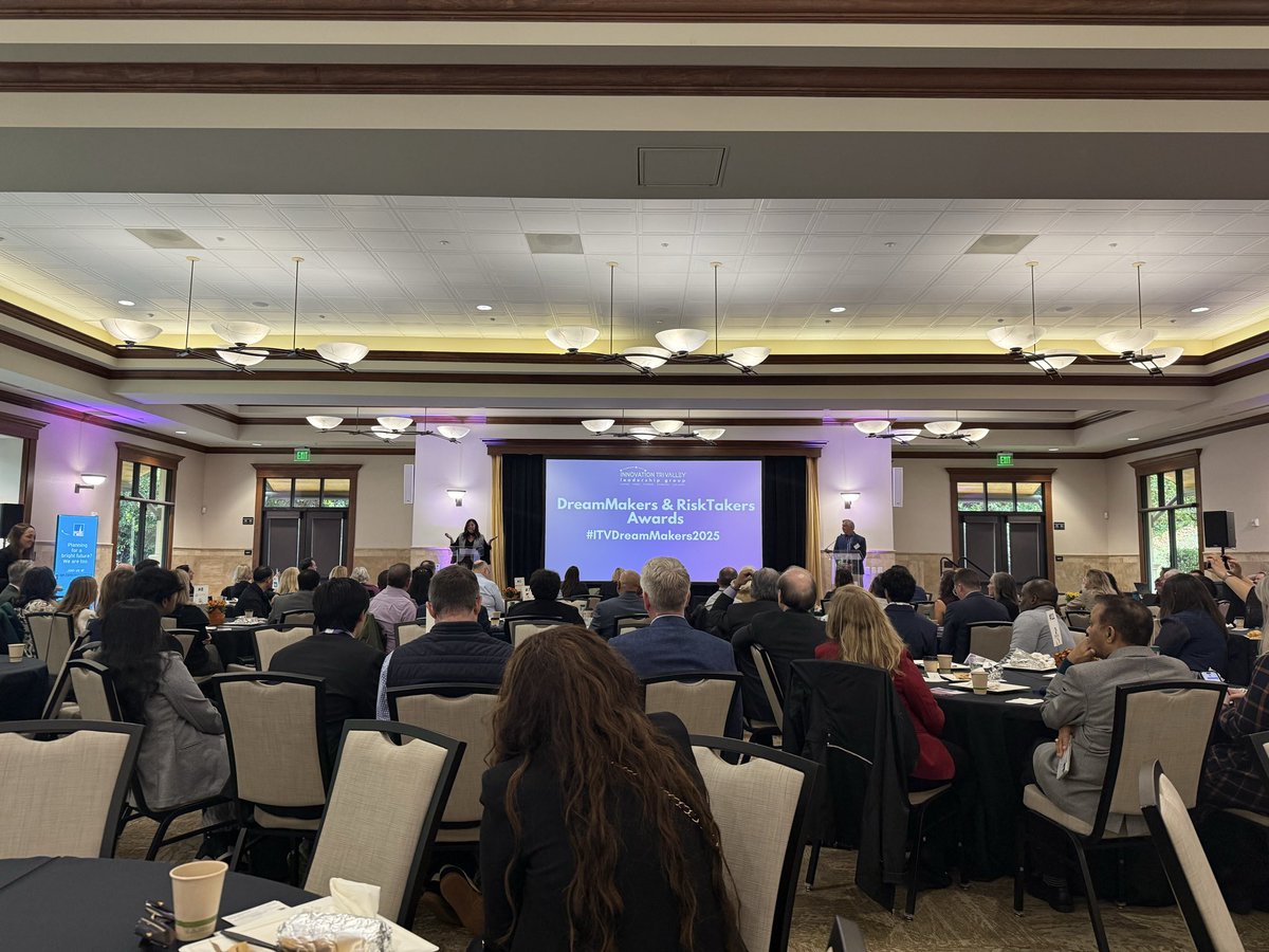 tortillaraised's tweet photo. I attended the Innovation Trivalley DreamMakers and RiskTakers Awards this morning. Navigated a heavy drizzle over Dublin haha Seriously impressive community and even more impressive high school seniors https://t.co/5NCCXu7tP5
