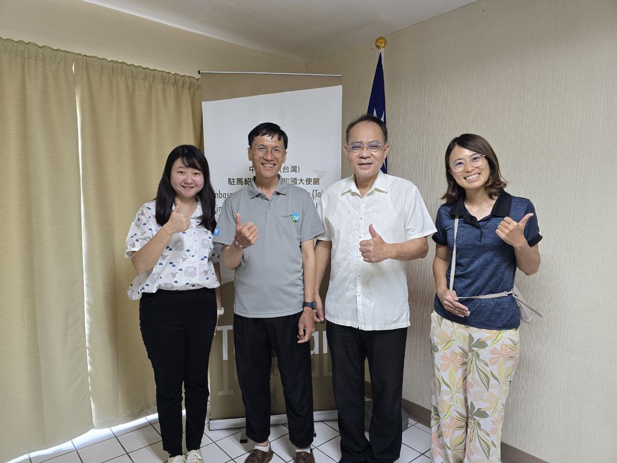 ✨ Welcome to the Marshall Islands! 🇲🇭🌴
Glad to have Steve Lin, the IT volunteer, along with two Assistant Technicians, Cheng-Hsuan Tsai and Mou-Jui Chang, joining us in the RMI!
Hope you enjoy the “Iakwe” spirit ❤️,the blue ocean 🌊 and the beautiful natural environment .🌺😊