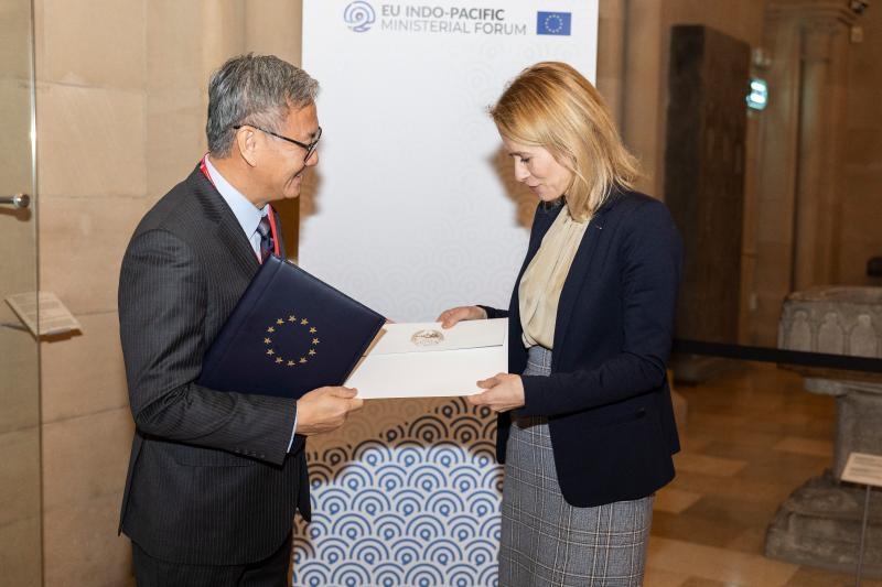 EU in Laos tweet media