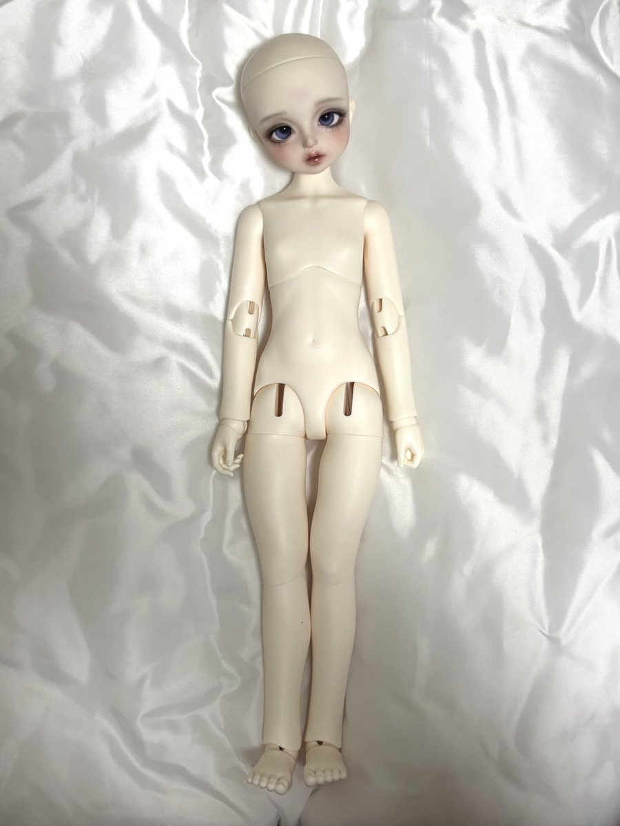 sambbo_o's tweet image. #트인덕장터
[판매글]
나인나인 밀크 미백(msd) 운미포 15.0에 판매합니다. 

작년 5월 매장에서 구매, 디폴메 세척 후 직접 메이크업 해주었습니다.

- 구성: 디폴박스, 강보, 주먹손 및 핀손, 본체, 인증서
- 하자: 미세 기스 및 생활감(상세 사진 요청 시 보내드리겠습니다:-)