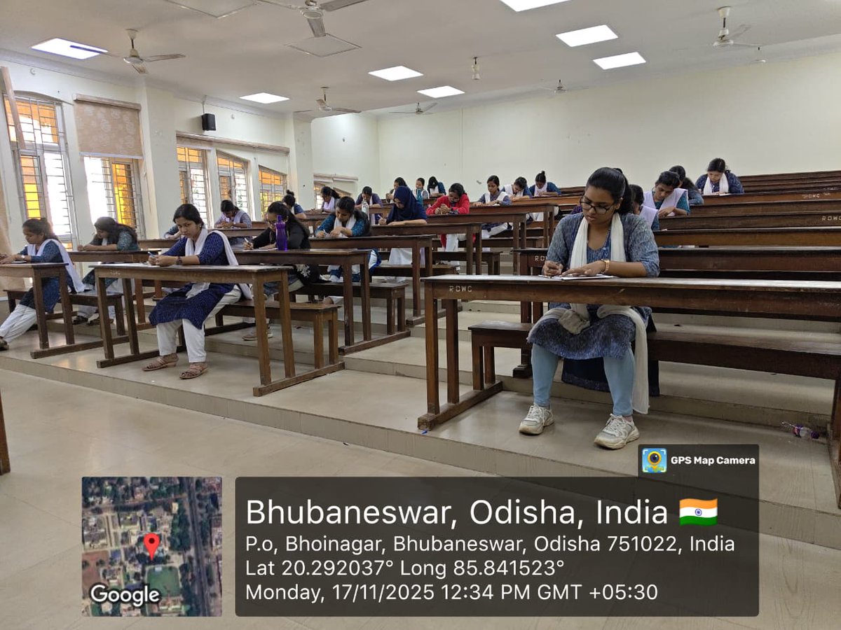 RDWUniversity's tweet image. The Department of Mathematics kick-started the National Mathematics Day celebrations with an exciting Sudoku Challenge on 17.11.2025.
Students showcased sharp logic, speed, and problem-solving skills.
#SudokuChallenge  #NationalMathematicsDay2025  #DepartmentofMathematics #RDWU