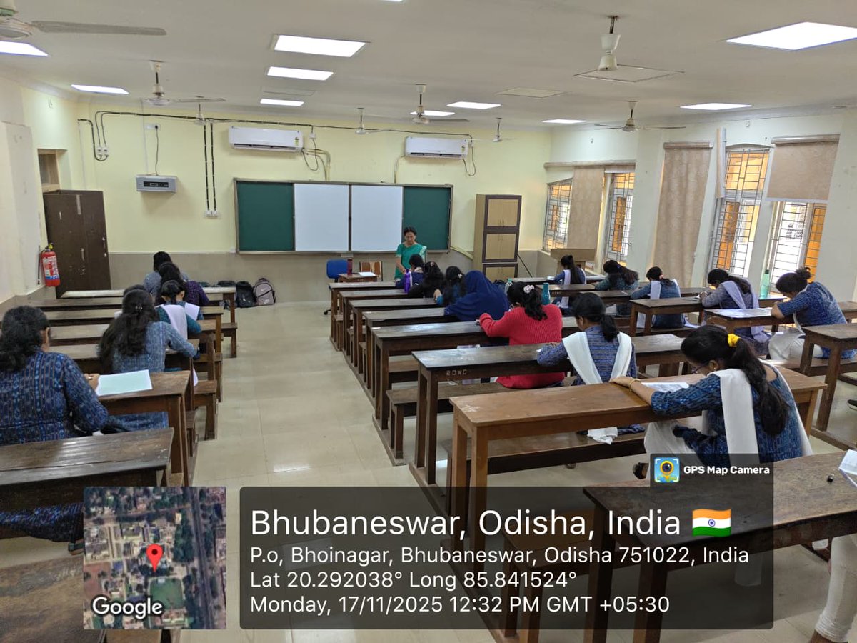 RDWUniversity's tweet image. The Department of Mathematics kick-started the National Mathematics Day celebrations with an exciting Sudoku Challenge on 17.11.2025.
Students showcased sharp logic, speed, and problem-solving skills.
#SudokuChallenge  #NationalMathematicsDay2025  #DepartmentofMathematics #RDWU