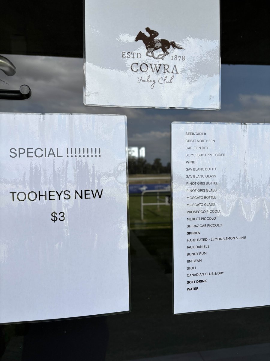 J_Walter23's tweet image. Get to Cowra tomorrow for the Non Tabs @PrideRacing 😜

$3 Tooheys New ..... Doesn&apos;t get more New South Welshman than that! #ValueHunting