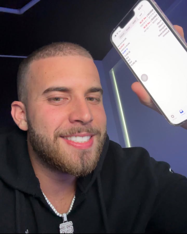 fxalexg580's tweet image. Trading live is going to make me lose my hair fr 😂 

So far successful Live streams on @rocket21challenge 

1 L -2%
1 W + 4.7% 
Net profit = 2.9% for the week 
2.9% a week x 4 weeks = 11.6% steady cruising, less is more ! 
I’ll see you guys in tomorrows live stream
#setandforget