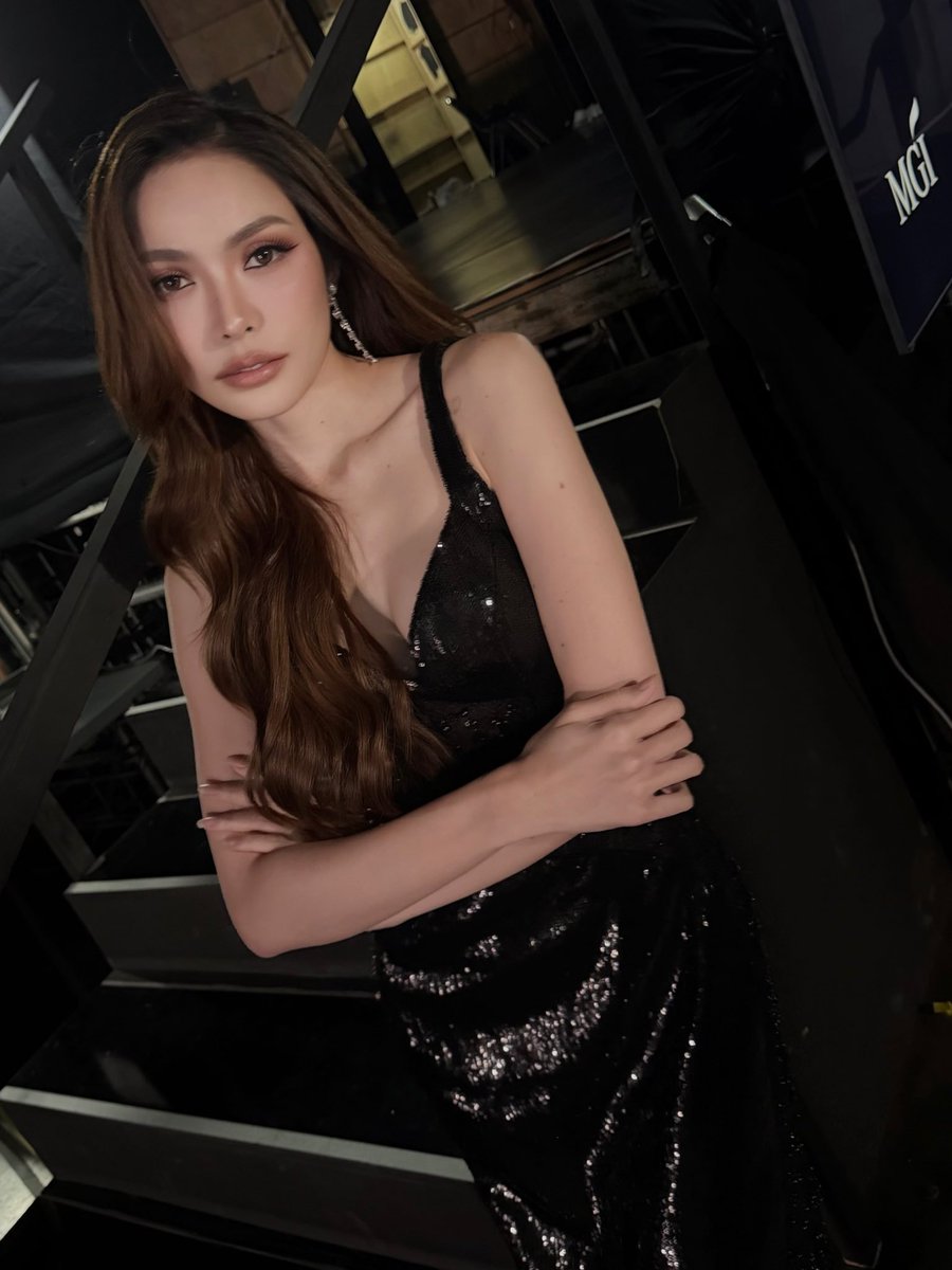 itscharlotty's tweet image. 💫🖤  #MissUniverse2025