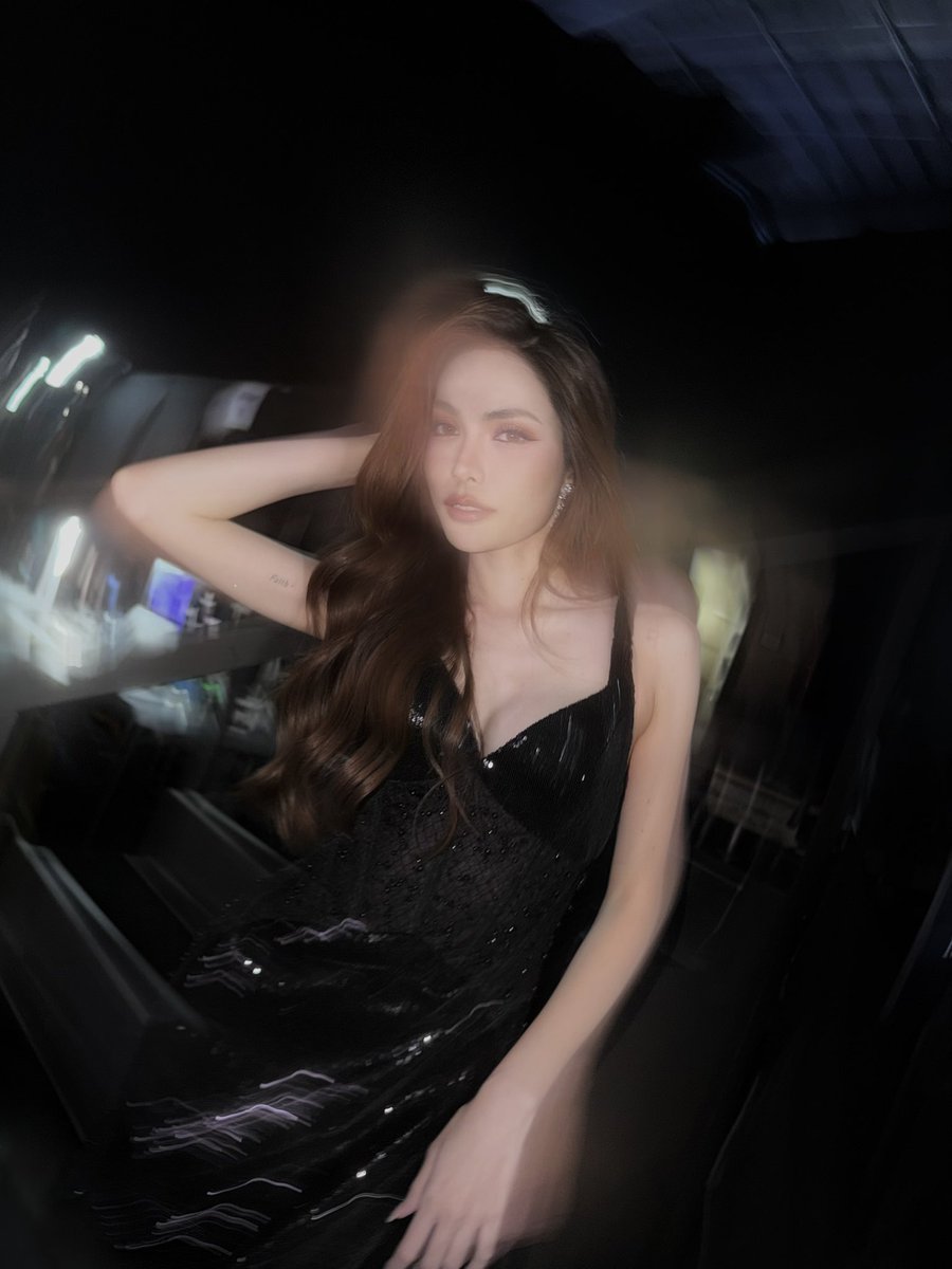 itscharlotty's tweet image. 💫🖤  #MissUniverse2025