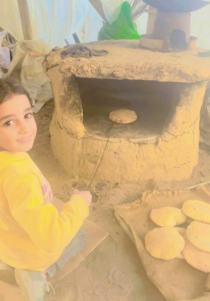 M a h a 𓂆 tweet media