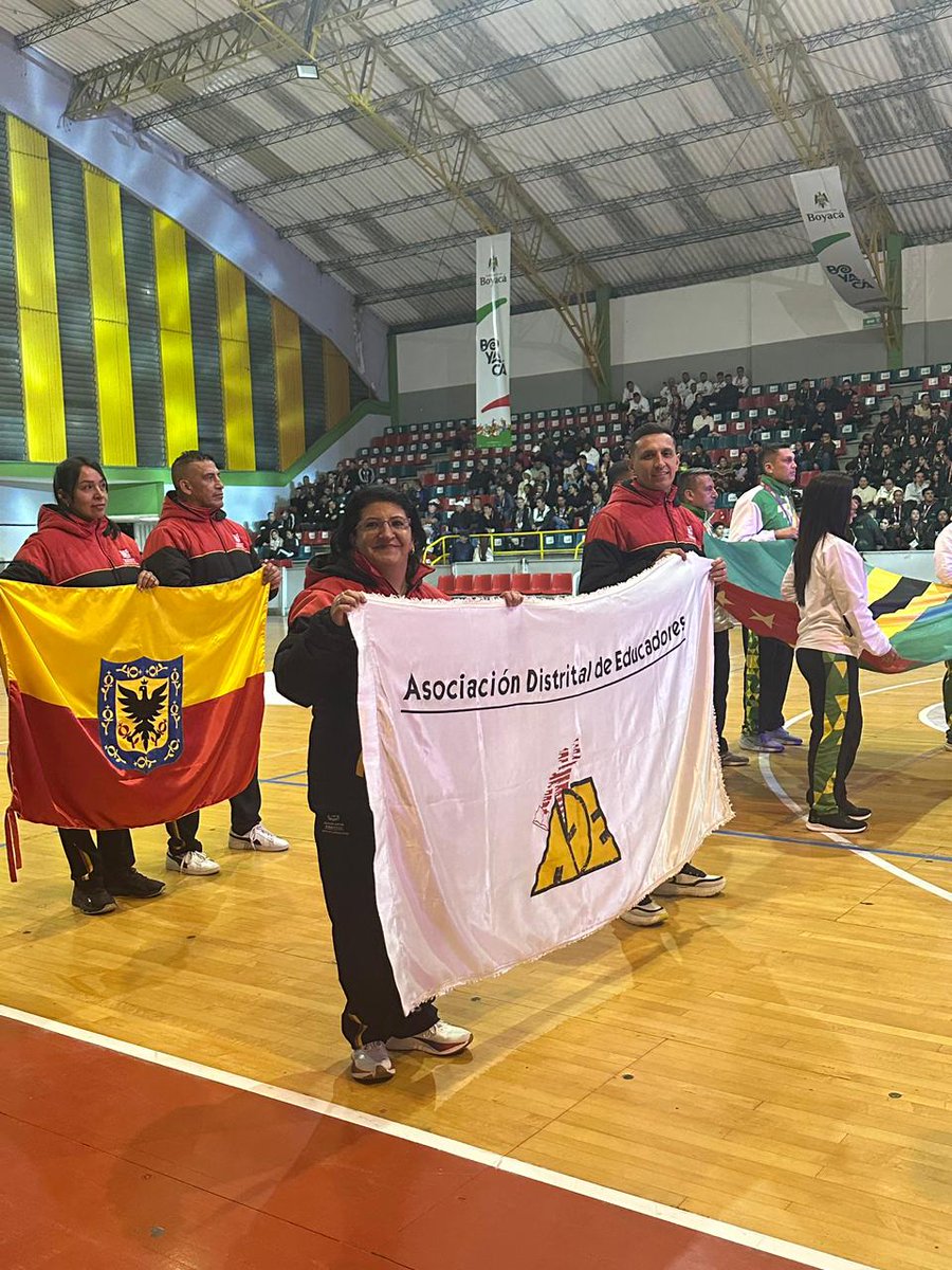 RAULVASQUEZ2010's tweet image. Las afrenta y desagravios de @Educacionbogota e @IsabelSegoviaO con el Magisterio Bogotano y en esta ocasión con docentes deportistas y artistas de Bogotá no tienen límites, hoy desconocen a @fecode y @adebogota como los artífices de triunfos en Juegos deportivos del Magisterio.