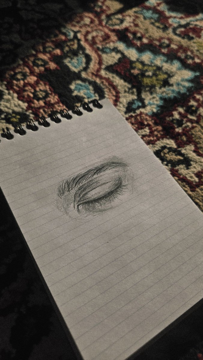 shirintlbl's tweet image. کجای جهان دورتر است ؟ 
آنجایی که تویی 
یا اینجا که منم ؟ ✨