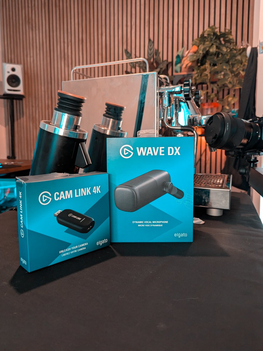 WildRefrain's tweet image. Tonight - we open a cafe!! 🔥🔥

Its been a dream of mine to live stream making the best coffee in melbourne (biased...😅) and thanks to the carepackage from @elgato  I can!

Brew up a storm on Twitch with CamLink @ 6pm AEDT 

#elgatoambassador | #gifted | elgato.sjv.io/WildRefrain