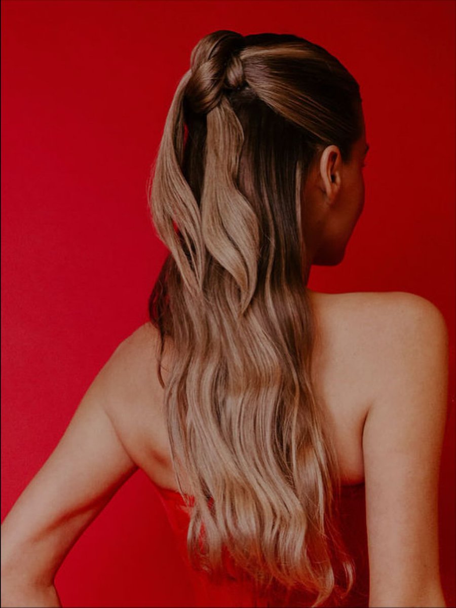 sunlightxvibes's tweet image. i sit in parks. i also sit at the @/cma awards. and i feel like the luckiest.❤️