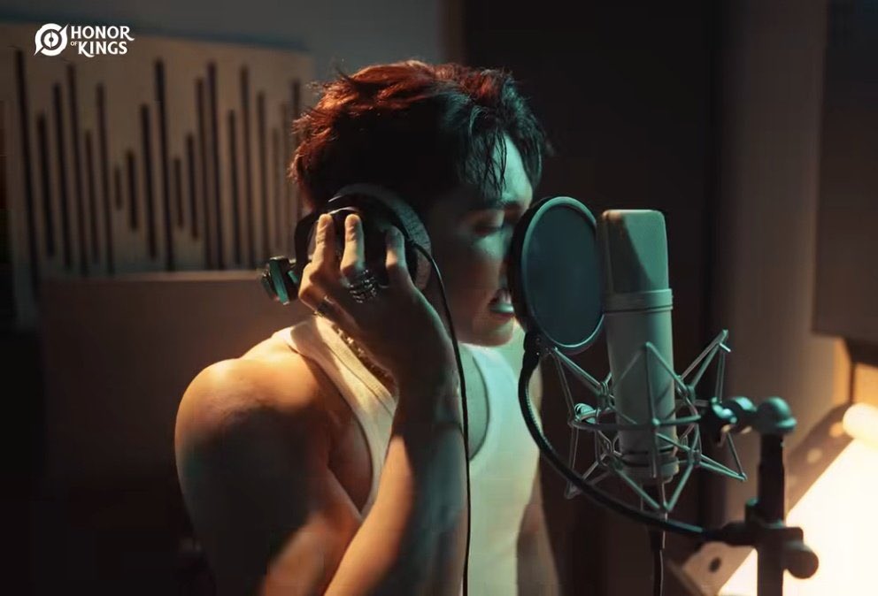 farmnistell_hk's tweet image. NAKAKADISTRACT UNG MUKHA TA BRASO MU @stellajero_ 😭🥵