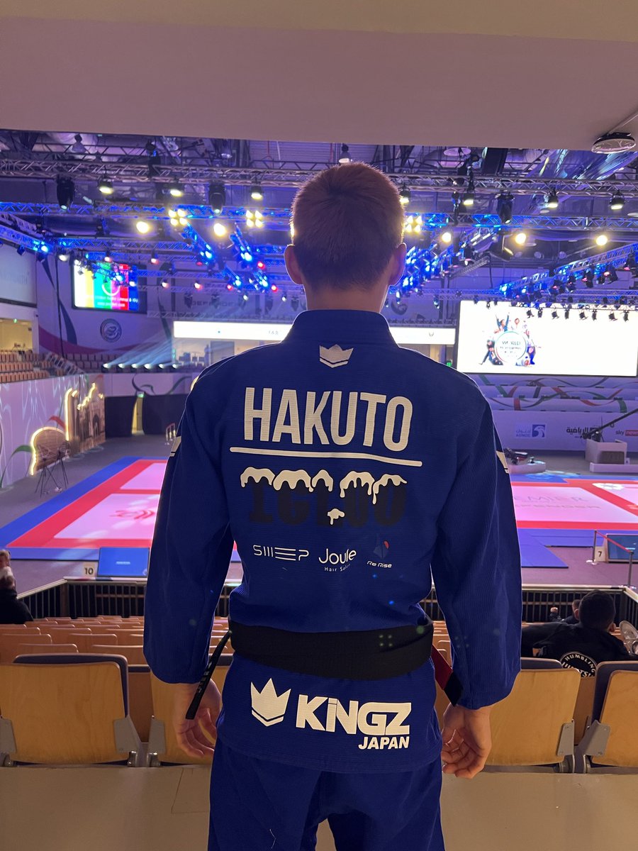 今日の11時から試合です！
出し切れるように頑張ってきます🔥