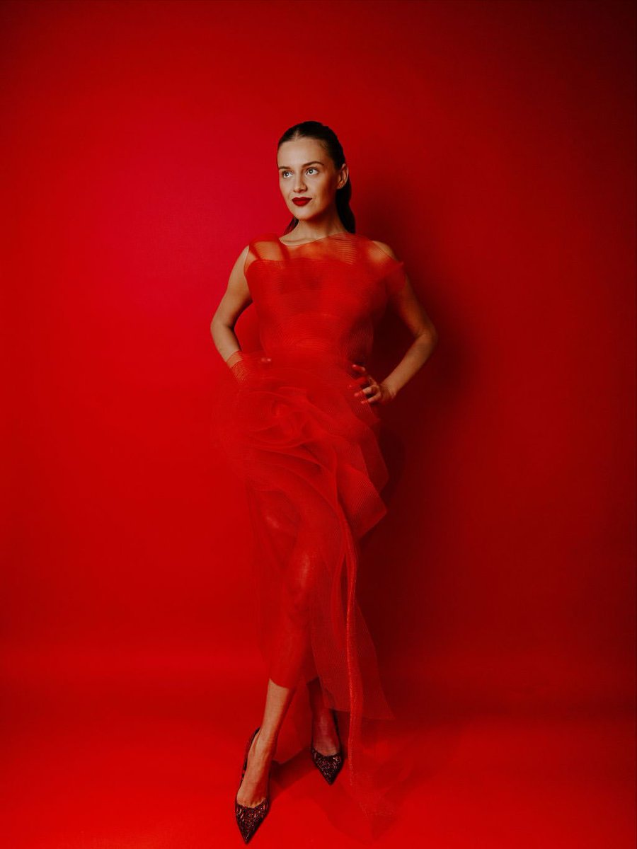 sunlightxvibes's tweet image. i sit in parks. i also sit at the @/cma awards. and i feel like the luckiest.❤️