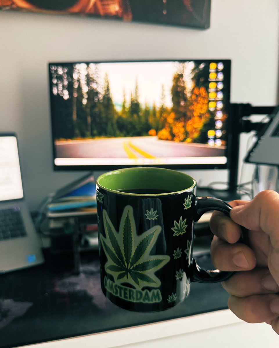 İnsandan insana en hızlı bulaşan şey fikir, özellikte de kötü olanlar.. hayırlı cumalar